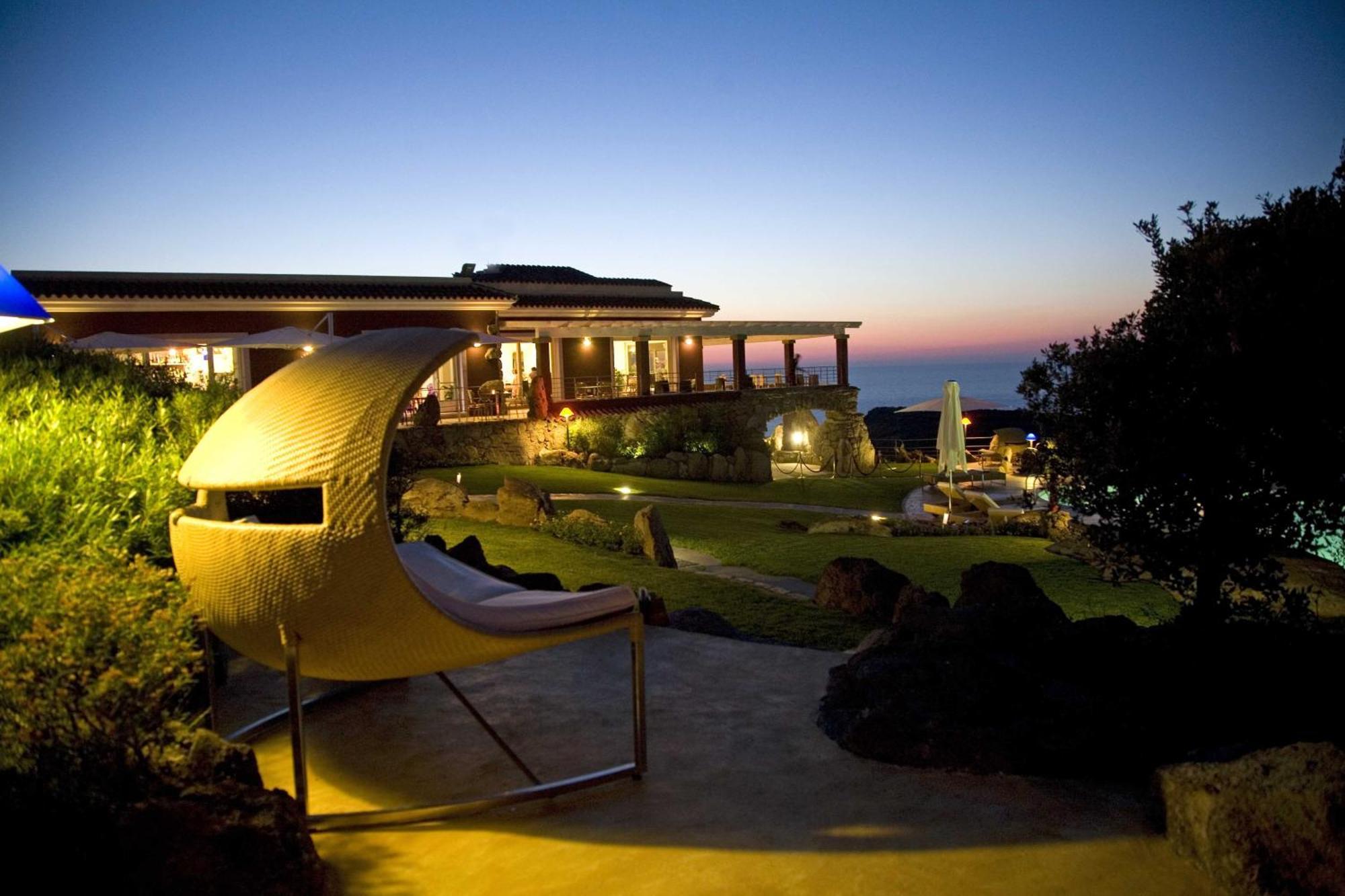 Bajaloglia Resort Кастельсардо Екстер'єр фото